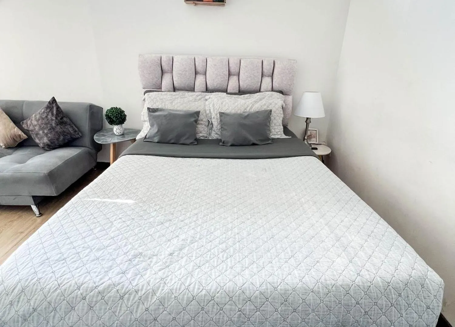 My Little Home B Y D - Apartaestudio Independiente Bogotá