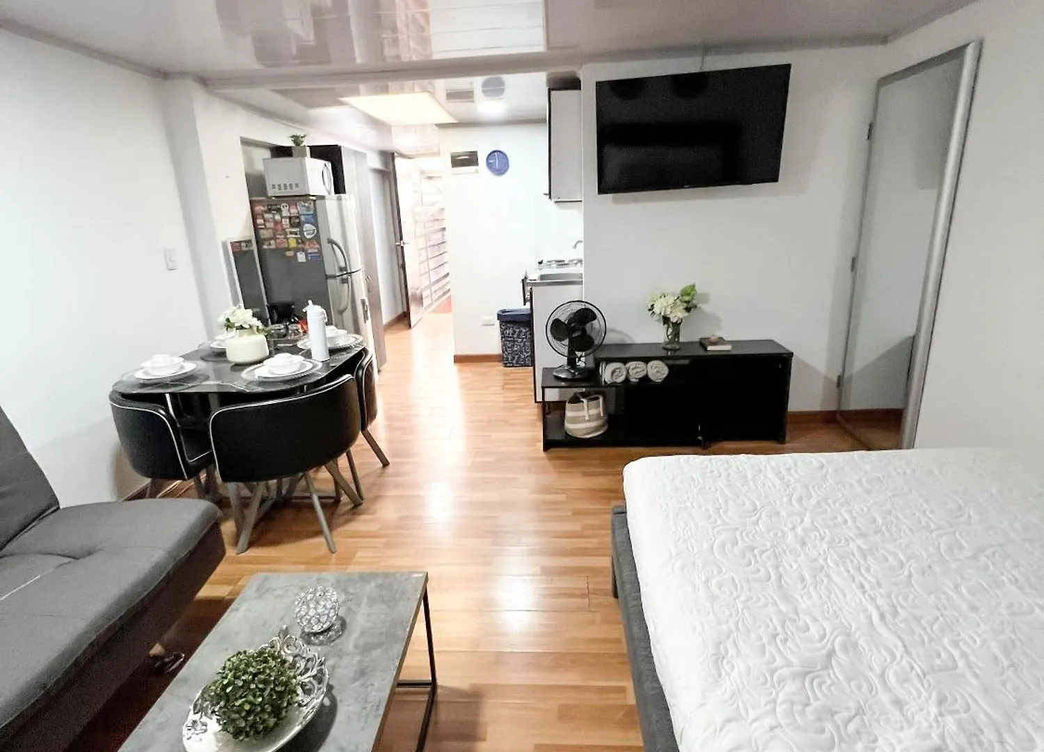 My Little Home B Y D - Apartaestudio Independiente Bogotá
